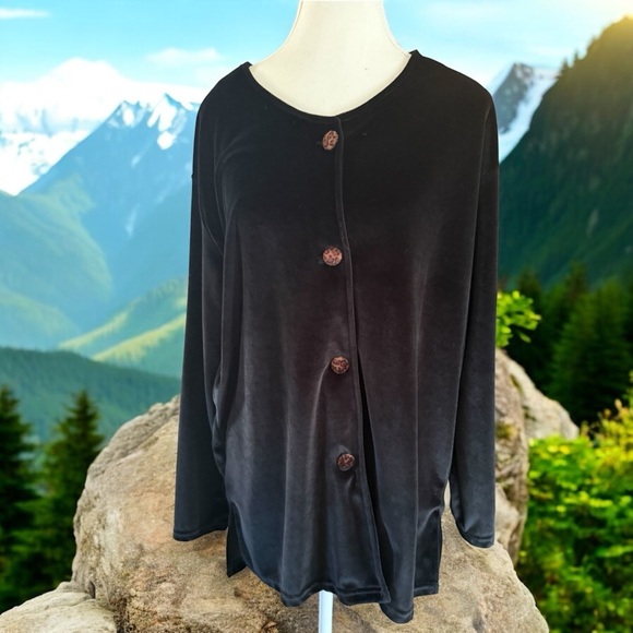 Kathy Ireland Black Button Down Shirt Elegant Style - Picture 1 of 7